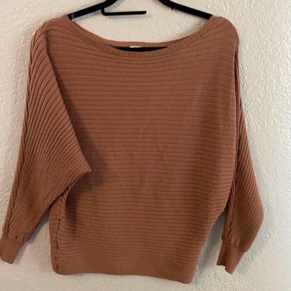 BKE Off-Shoulder Sweater - Picture 3 of 3